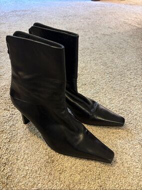 Stuart Weitzman Black Leather Mid-Calf Square-Toe Heeled Boots 9.5